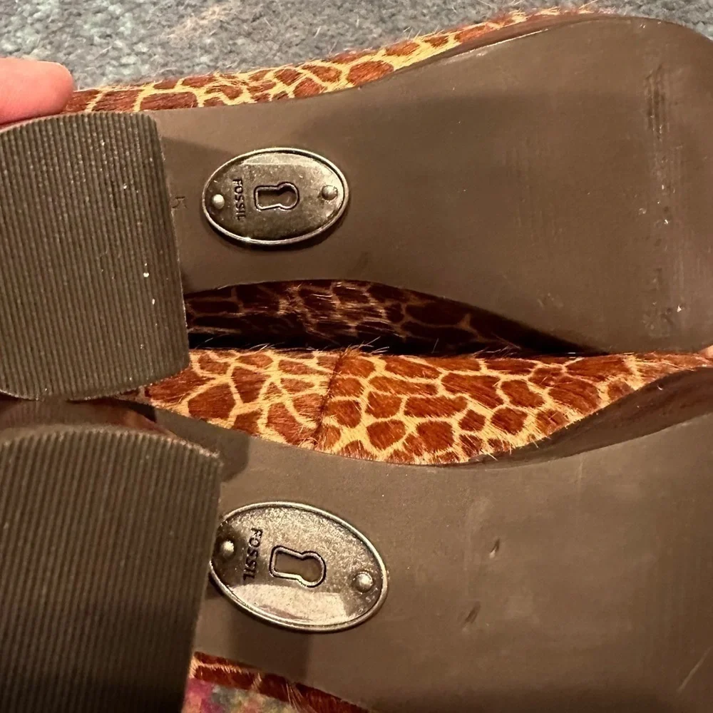 Fossil Maddox Giraffe Print Calf Hair Pump